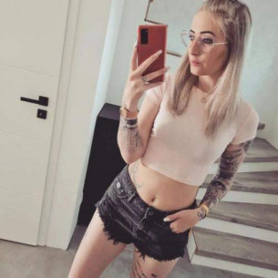                     Coolerthanher                
